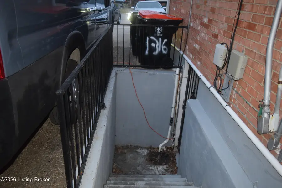 1316 Joni Dr, Louisville, KY 40216 - Image #3