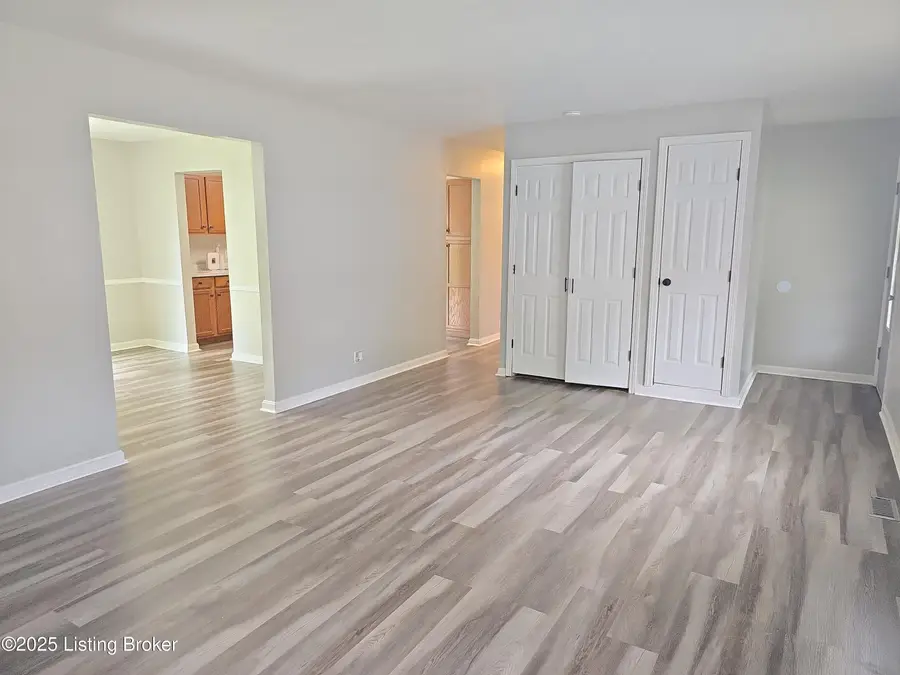 8802 Malvern Hill Rd, Louisville, KY 40242 - Image #3