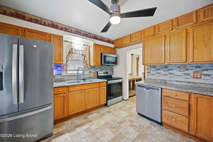 510 Chestnut St, Harrodsburg, KY 40330 - Image #2