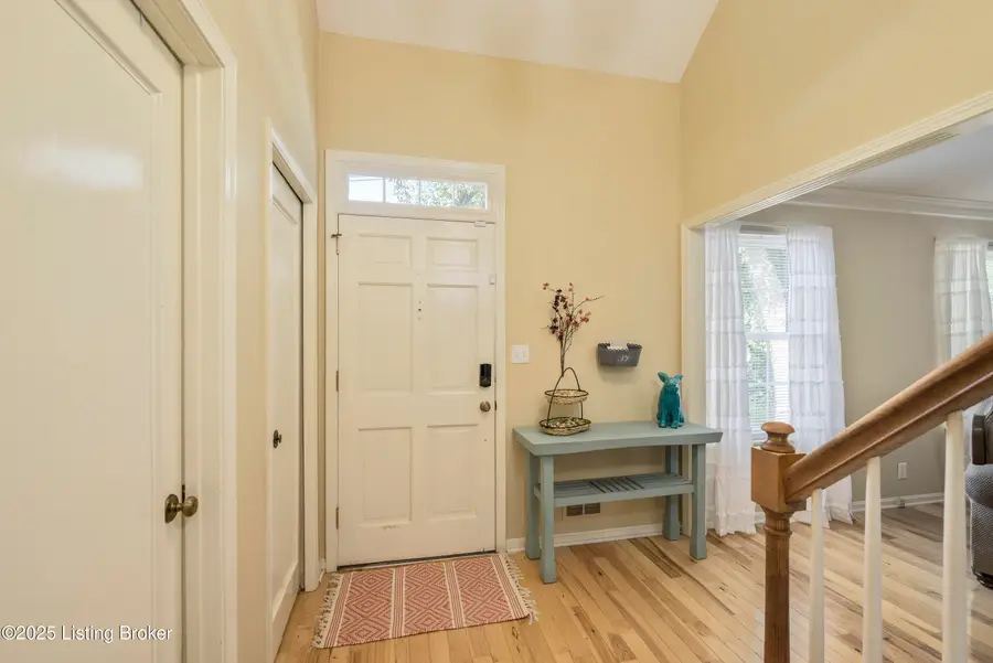 515 N Watterson Trail, Louisville, KY 40243 - Image #3