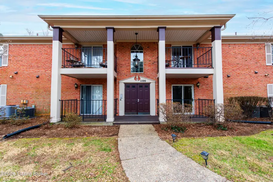 1104 Forest Park Rd, Louisville, KY 40223 - #2