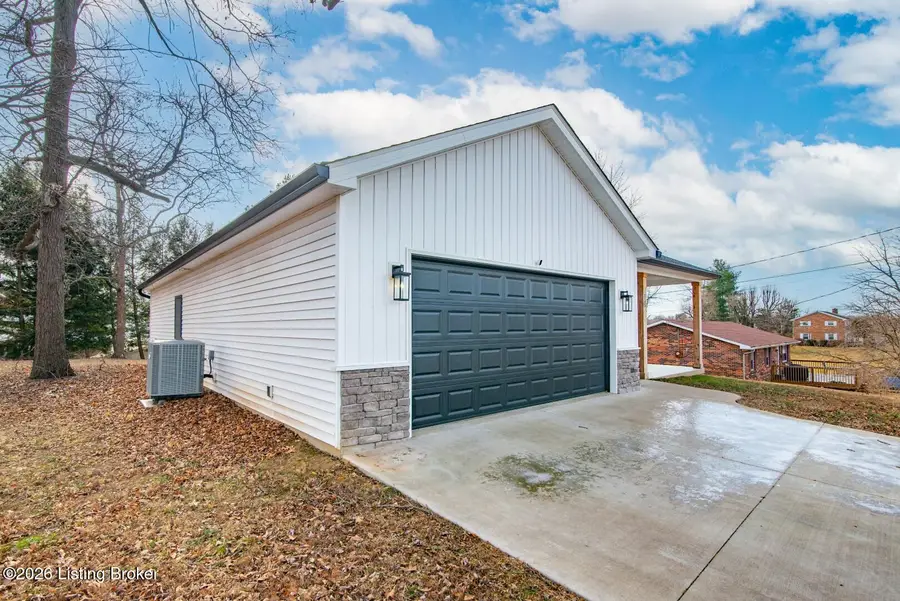 308 Lincoln St, Vine Grove, KY 40175 - #2