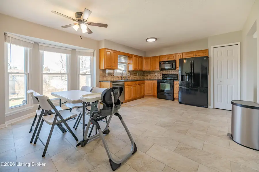 4212 Seagrape Rd, Louisville, KY 40299 - #3