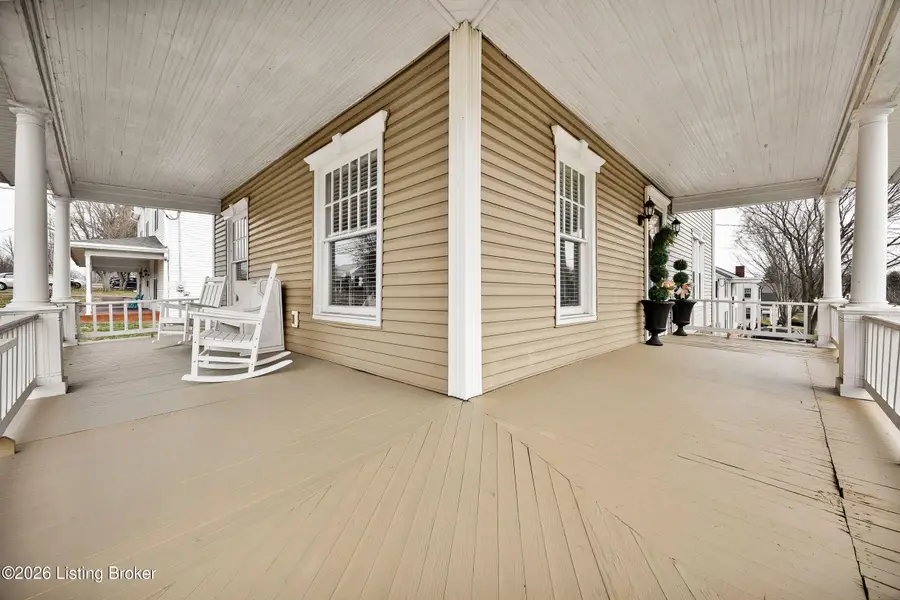 401 N Walnut St, Springfield, KY 40069 - #3