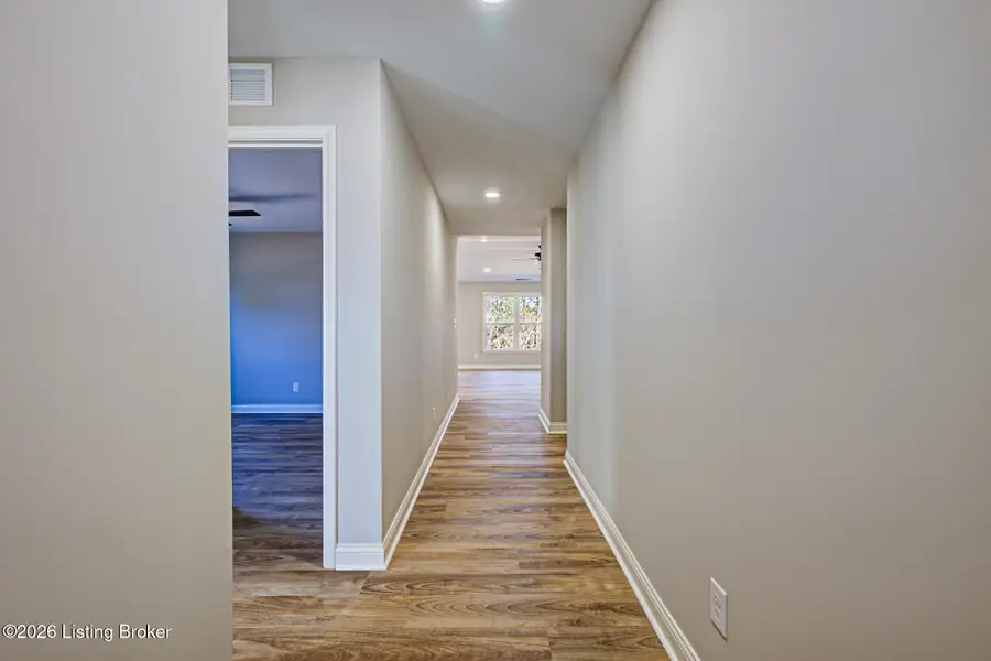 158 Mapleview Dr, Mount Washington, KY 40047 - Image #3