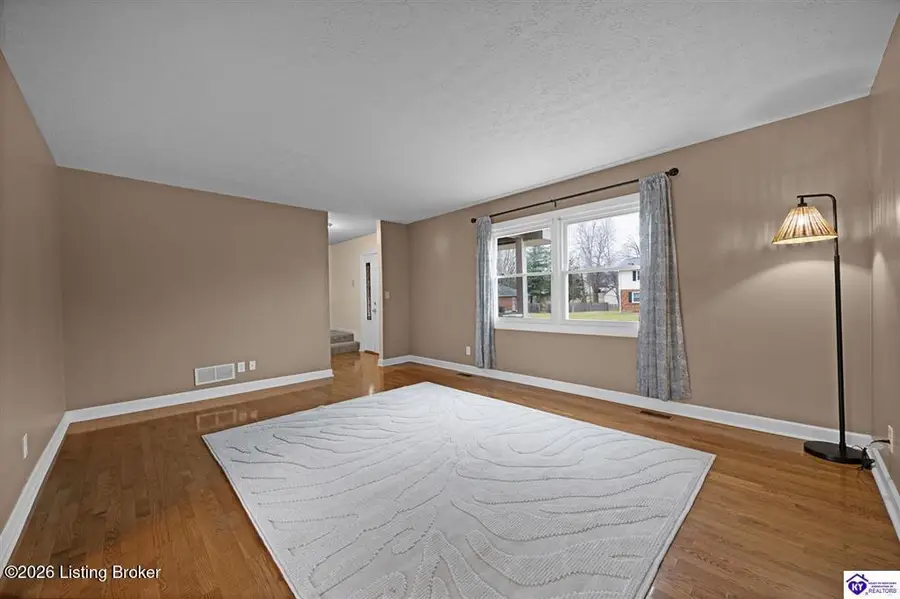 611 Harvard Dr, Elizabethtown, KY 42701 - #3