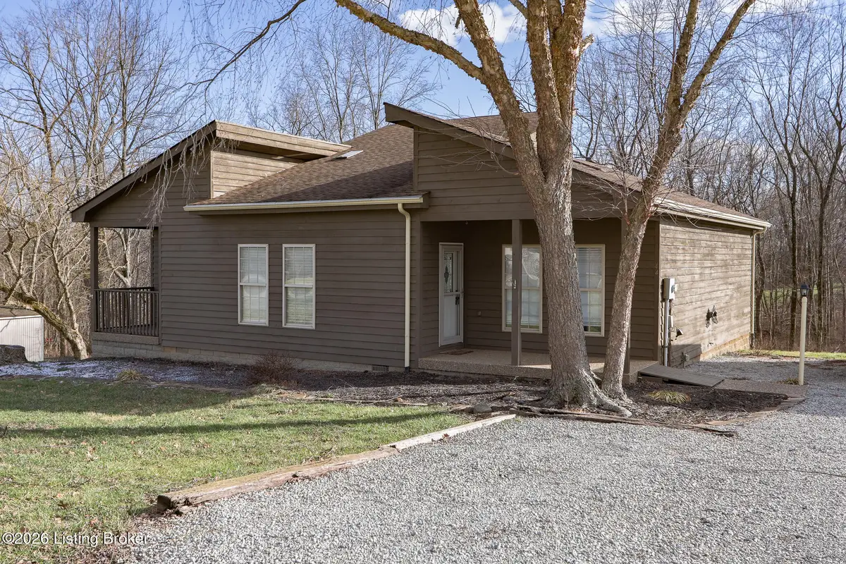 44 Pioneer Dr, Taylorsville, KY 40071 - Image #1