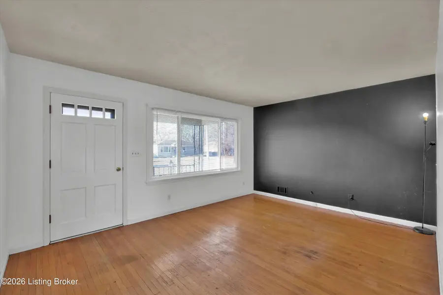 211 Chattanooga Ave, Louisville, KY 40214 - #2