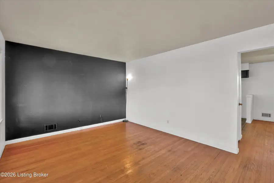 211 Chattanooga Ave, Louisville, KY 40214 - #3