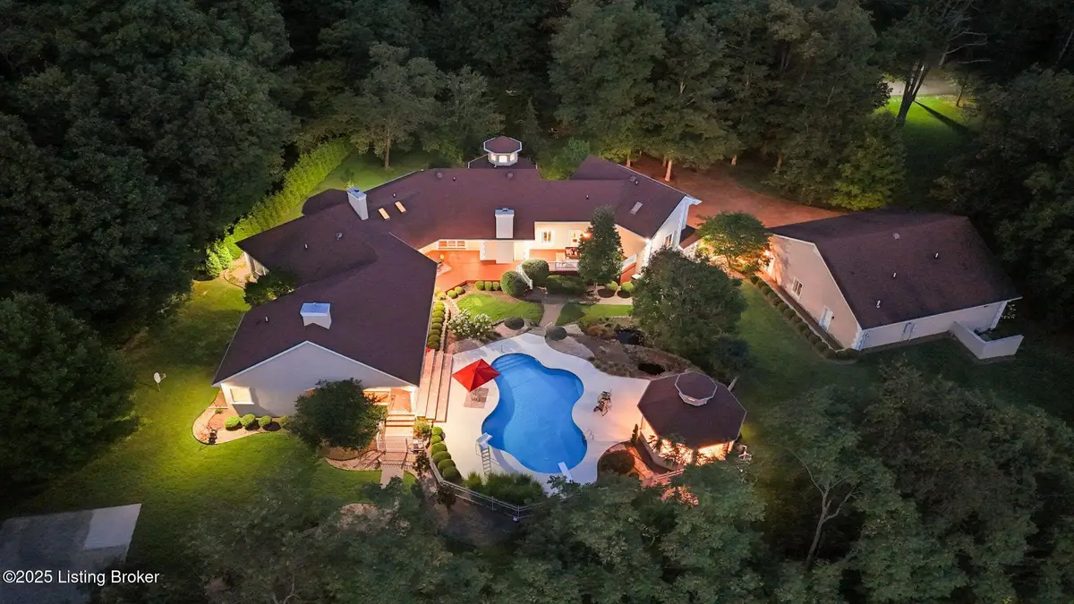 240 Briarwood Cir, Elizabethtown, KY 42701 - #1