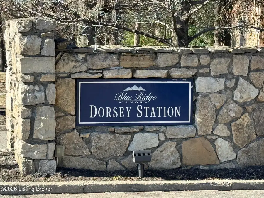 10401 Shelbyville Rd, Louisville, KY 40223 - #2