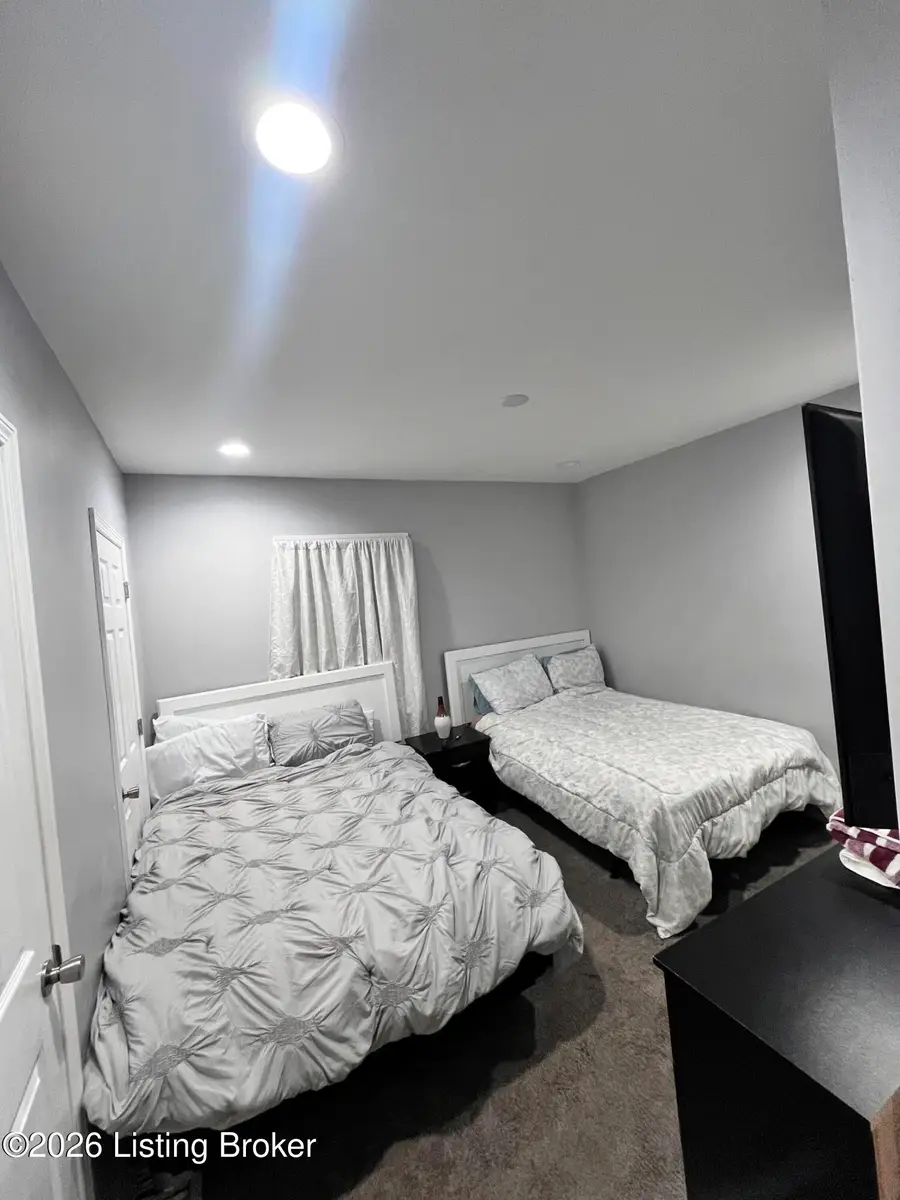 5030 Cane Run Rd, Louisville, KY 40216 - Image #3