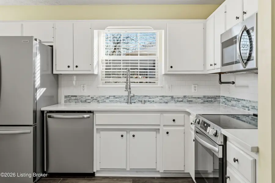 247 Old Veechdale Rd, Simpsonville, KY 40067 - #3