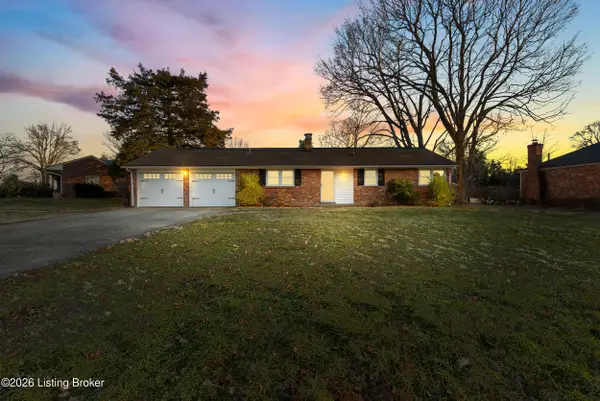 30 Narwood Dr, Louisville, KY 40299