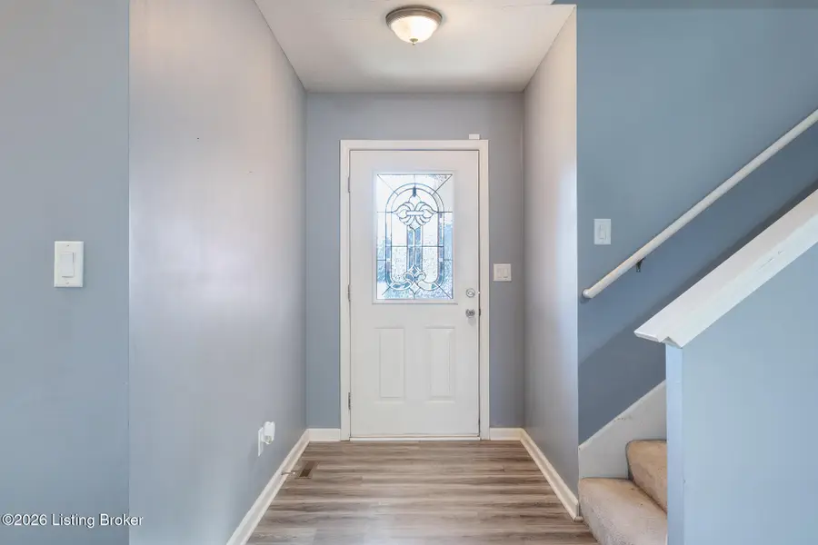 4437 Falling Leaf Dr, Sellersburg, IN 47172 - Image #2