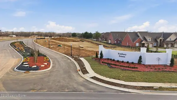 35 Littlecote Ln, Louisville, KY 40245