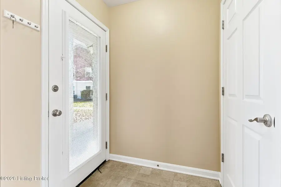 6501 Brook Bend Way #124, Louisville, KY 40229 - #3