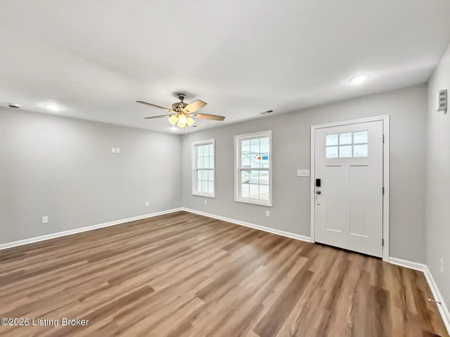 203 Charles Carr Dr, Harrodsburg, KY 40330 - #3