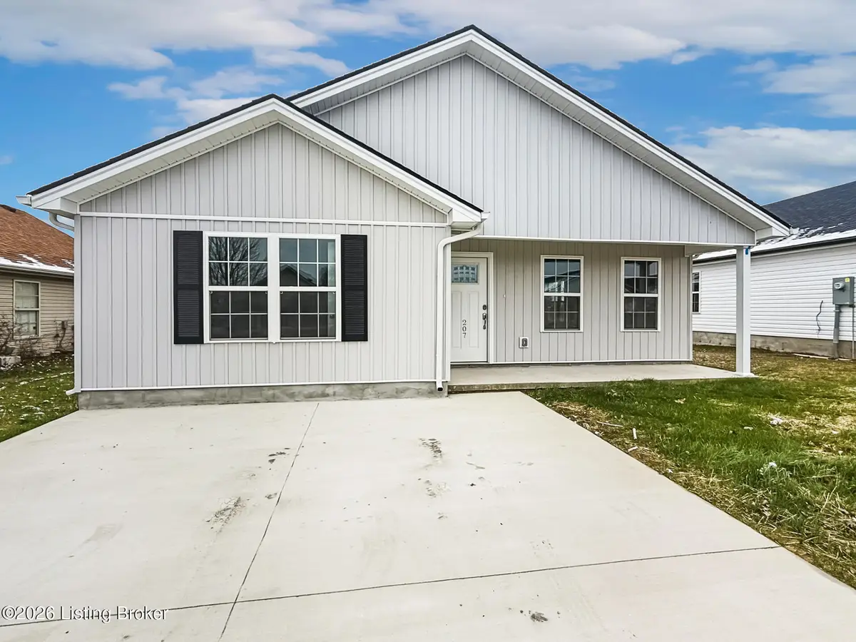 207 Charles Carr Dr, Harrodsburg, KY 40330 - #1