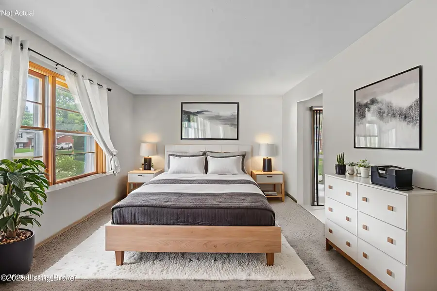 2006 Foxhurst Dr, Louisville, KY 40216 - Image #3