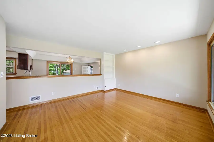 5503 Beth Rd, Louisville, KY 40219 - #3