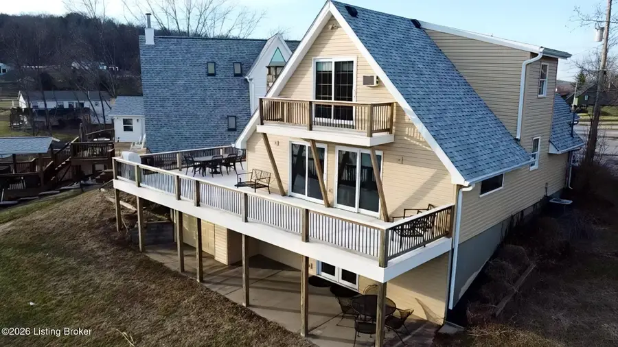 160 Bluffside Dr, Sparta, KY 41086 - #2