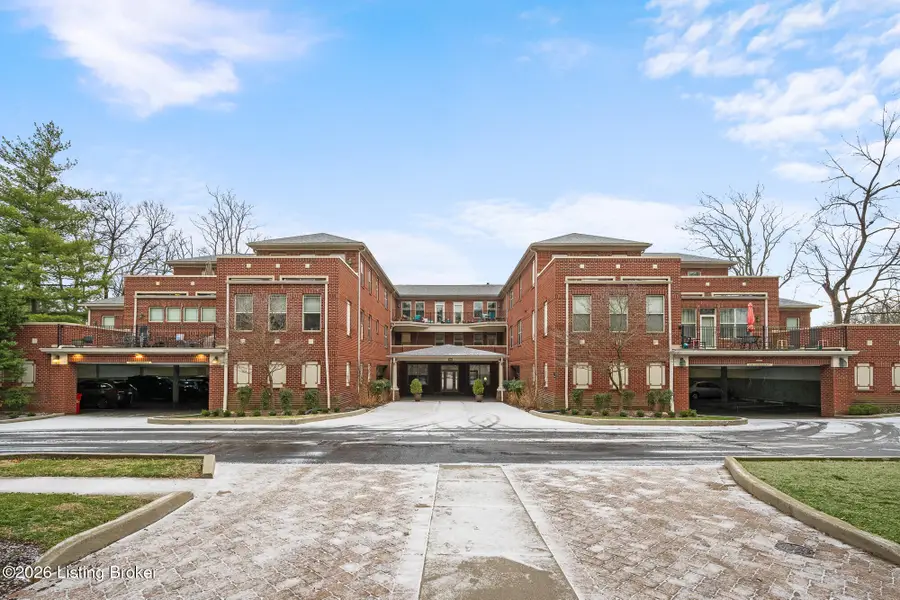 2000 Lancashire Ave #102, Louisville, KY 40205 - Image #2
