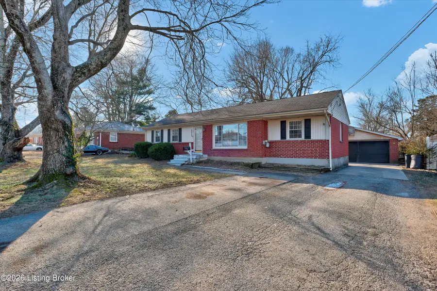2022 Nocturne Dr, Louisville, KY 40272 - Image #3