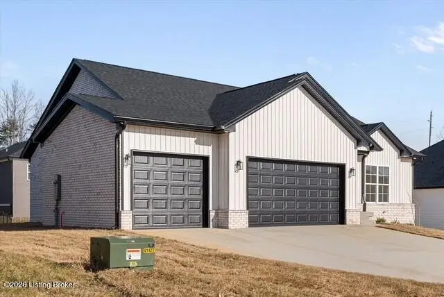 150 Broken Arrow Ct, Mount Washington, KY 40047 - Image #1