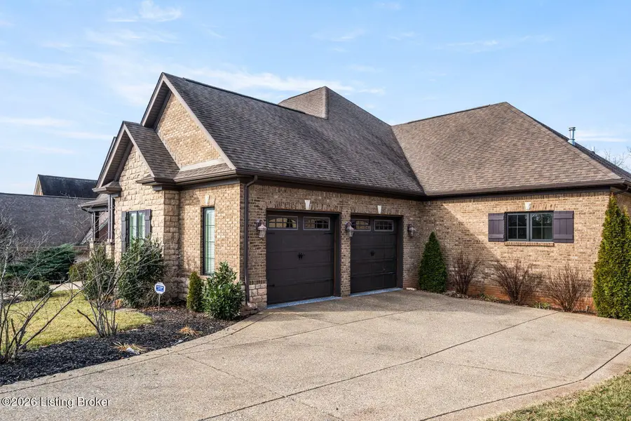 1404 Mulligan Dr, Fisherville, KY 40023 - Image #2