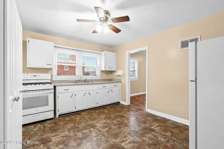 4319 S Brook St, Louisville, KY 40214 - Image #3