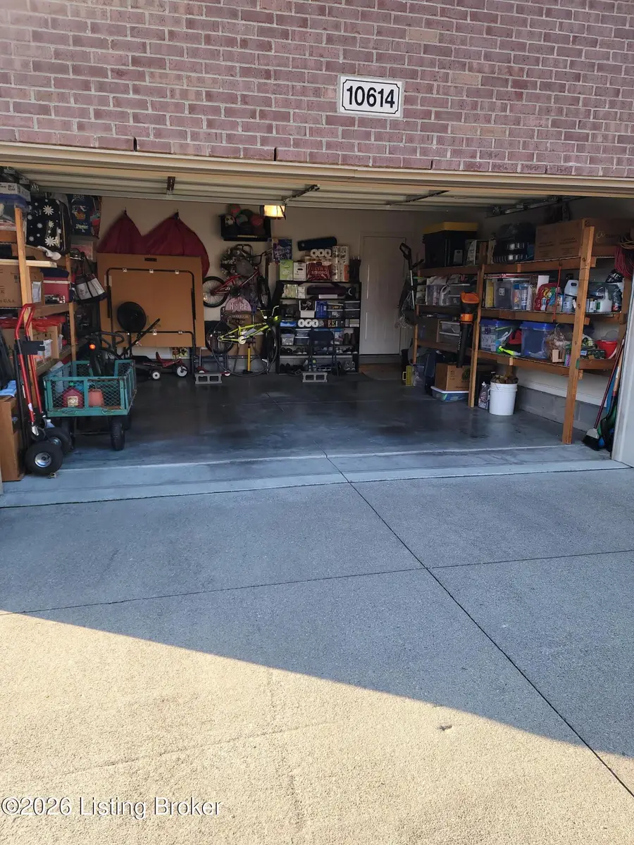 10614 Waycross Ave, Louisville, KY 40229 - #2