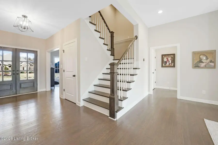 1911 Scenic Lakes Dr, Louisville, KY 40245 - Image #3