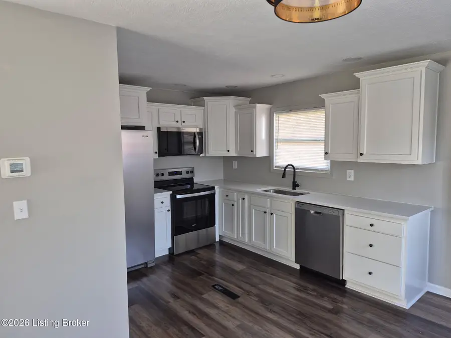 9935 Appollo Ct, Louisville, KY 40272 - Image #3