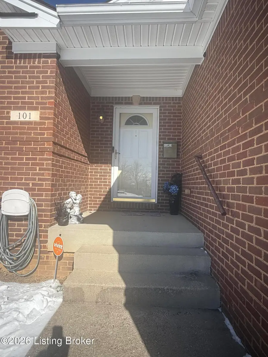 101 Turnberry Dr, Frankfort, KY 40601 - Image #2