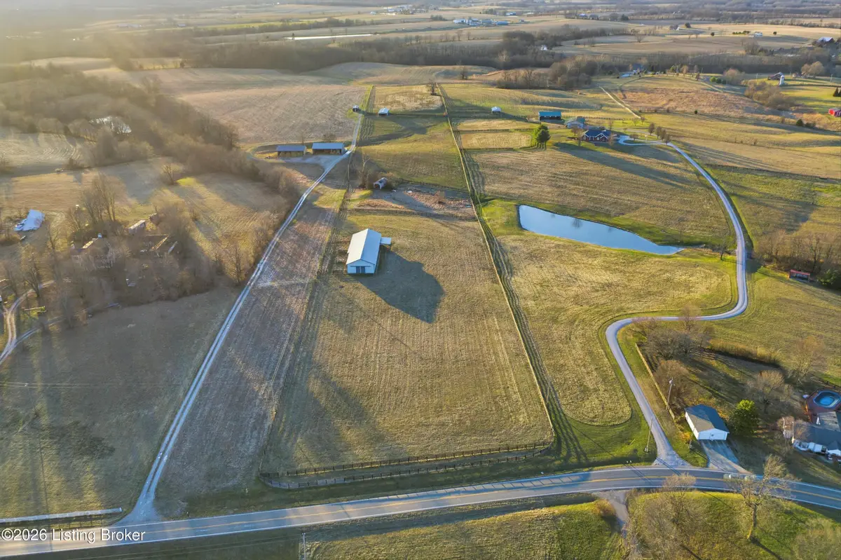 4373 Elmburg Rd, Bagdad, KY 40003 - Image #1