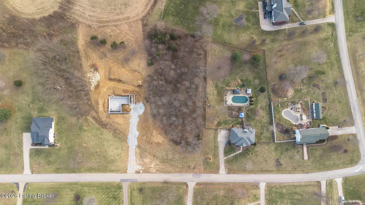 4905 Sycamore Run Dr, La Grange, KY 40031 - Image #1