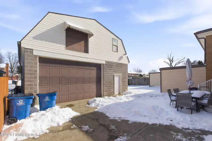 8303 Gloxinia Dr, Louisville, KY 40258 - Image #3