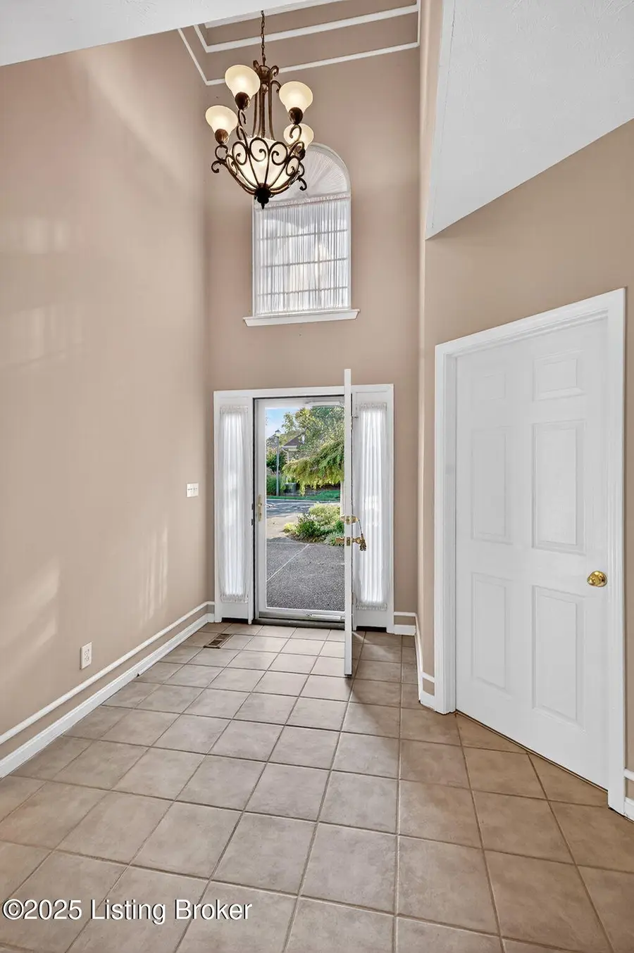 3207 Hurstbourne Springs Dr, Louisville, KY 40220 - #3