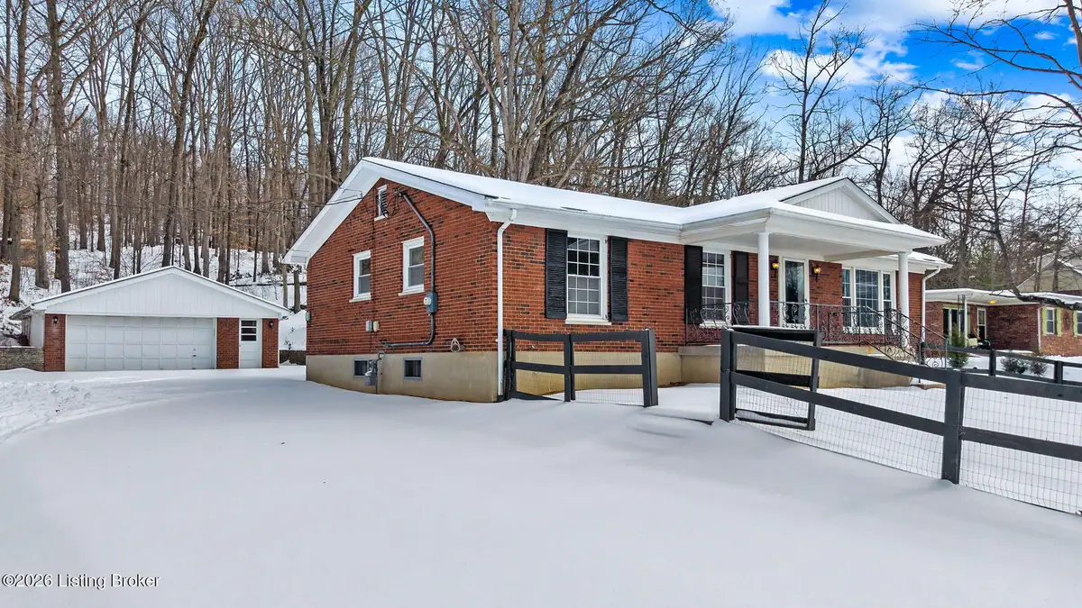 8199 Arnoldtown Rd, Louisville, KY 40214 - Image #1