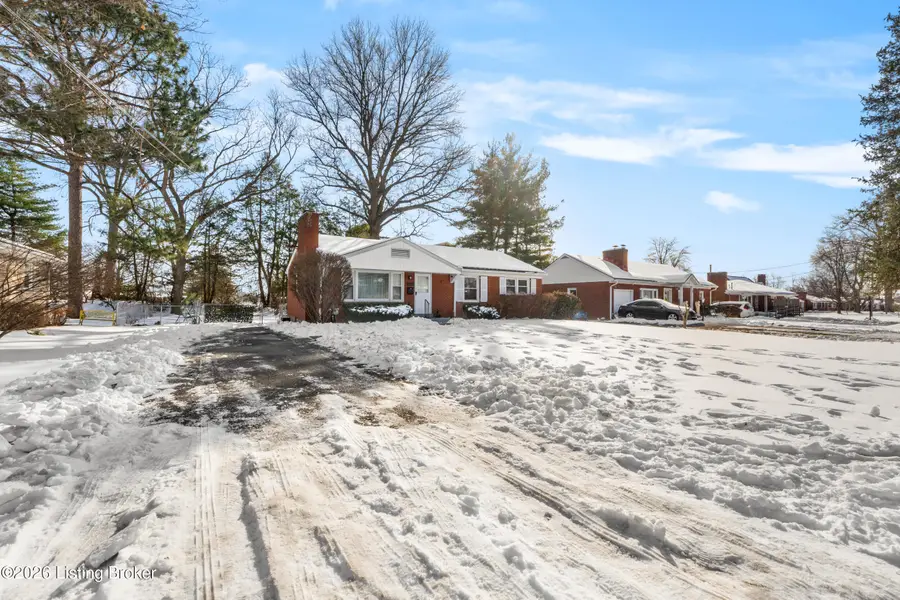 1724 Larkmoor Ln, Louisville, KY 40218 - Image #3