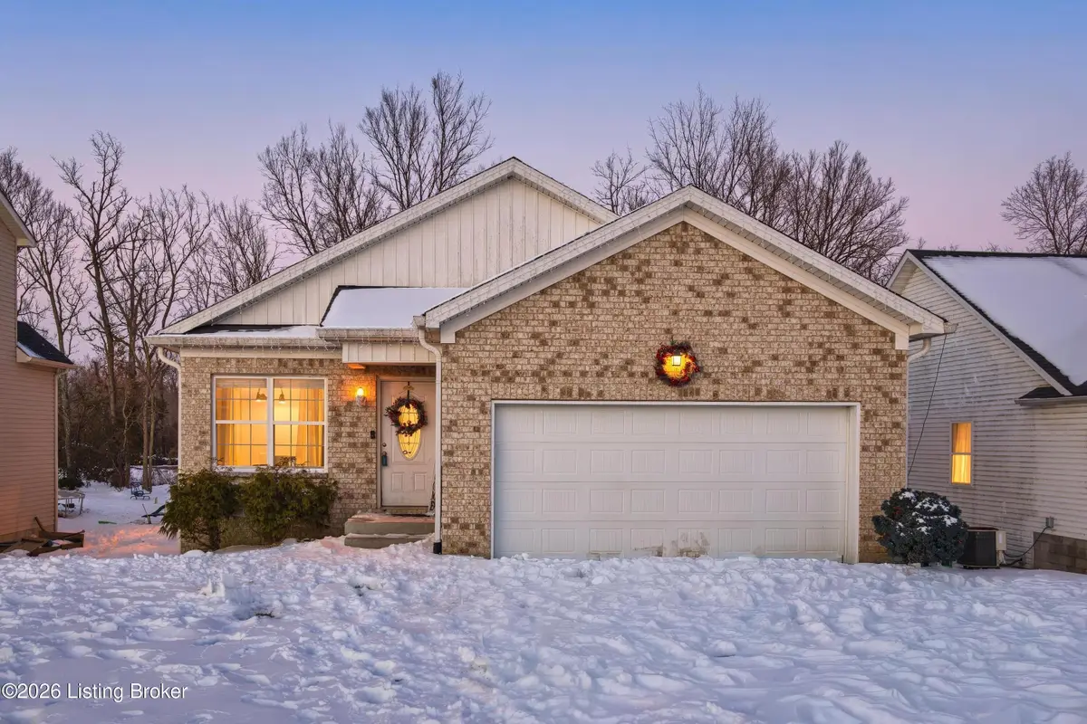 392 Bridlewood Ave, Shelbyville, KY 40065 - Image #1