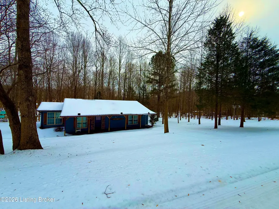 409 Woodhaven Ln, Leitchfield, KY 42754 - #2