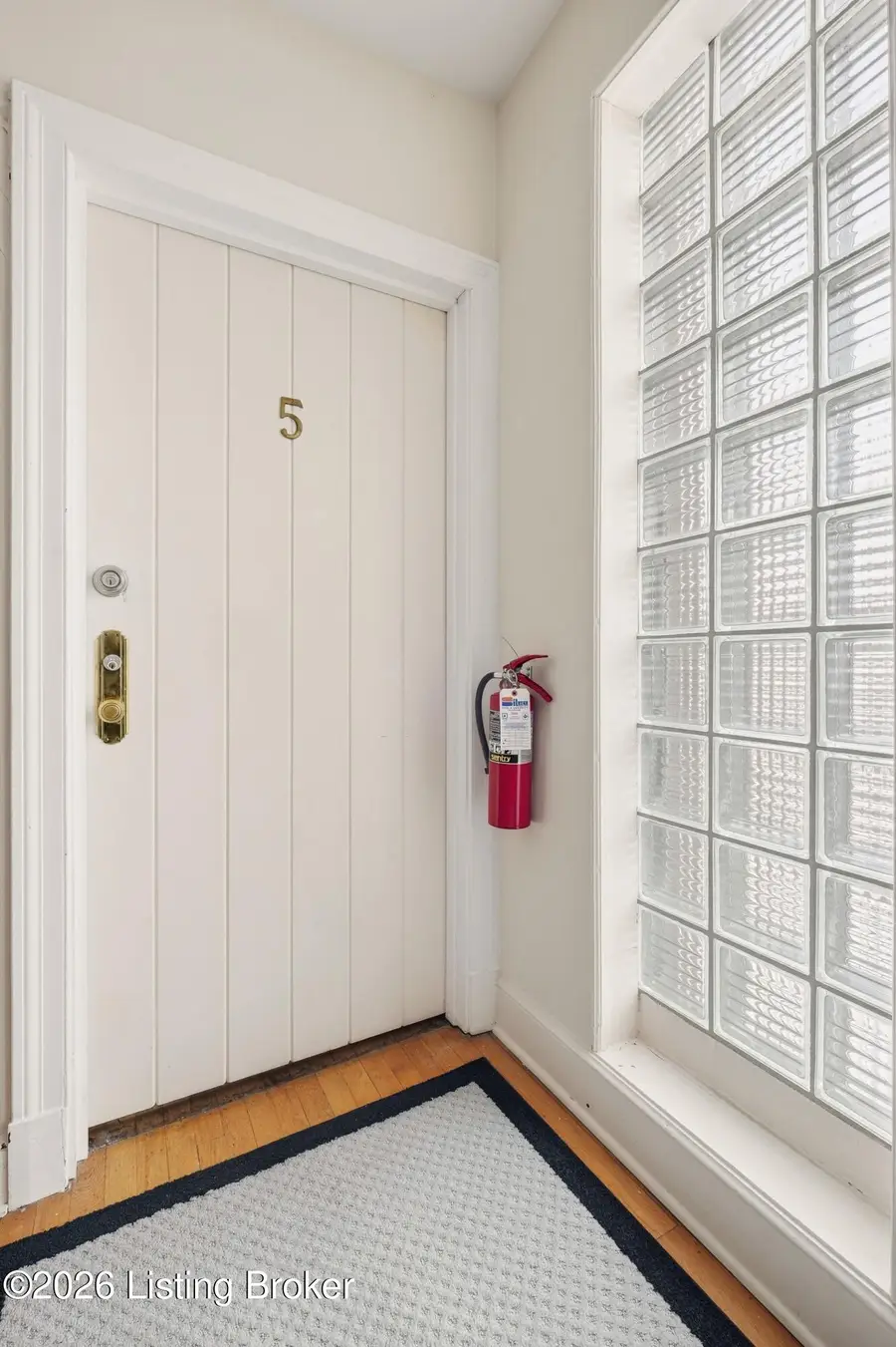 2126 Village Dr #5, Louisville, KY 40205 - Image #3