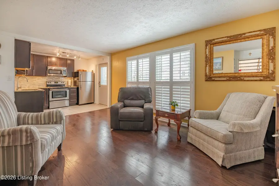 2501 Lindsay Ave #APT 9, Louisville, KY 40206 - Image #2
