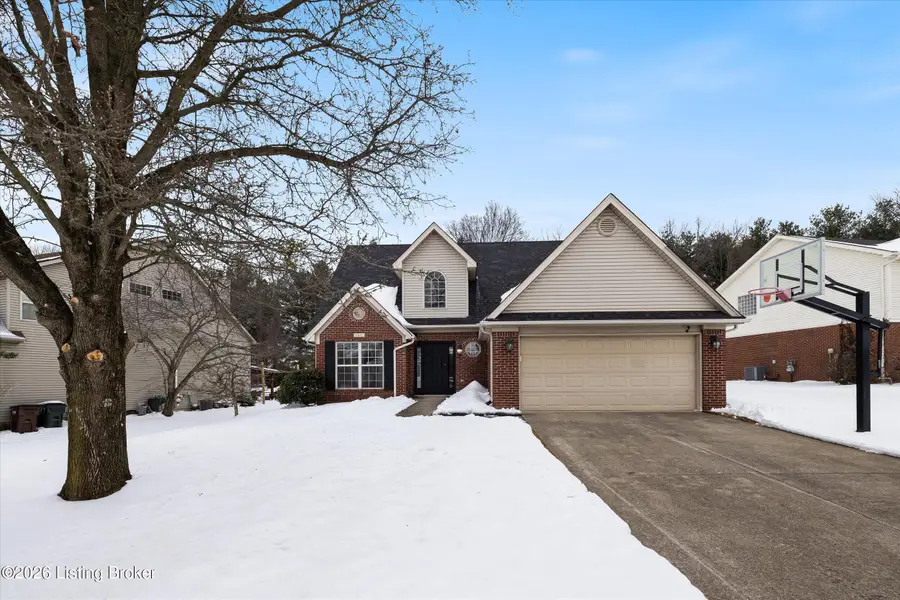 5812 Waveland Cir, Prospect, KY 40059 - Image #2