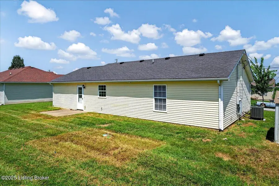 108 Derbyshire Ct, Radcliff, KY 40160 - #3