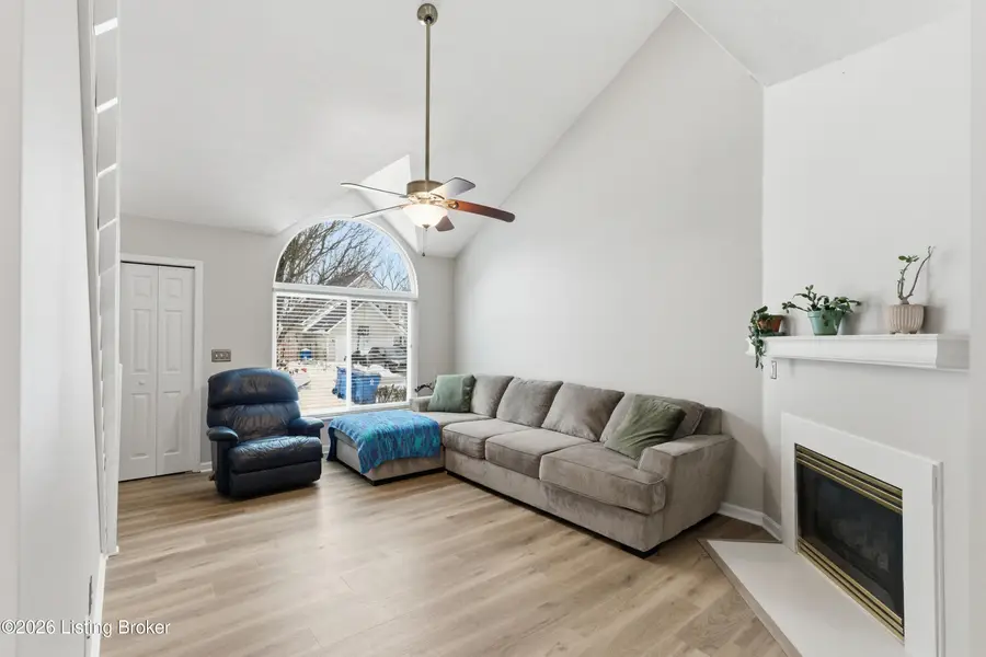 5146 Bell Ave, Shelbyville, KY 40065 - #3