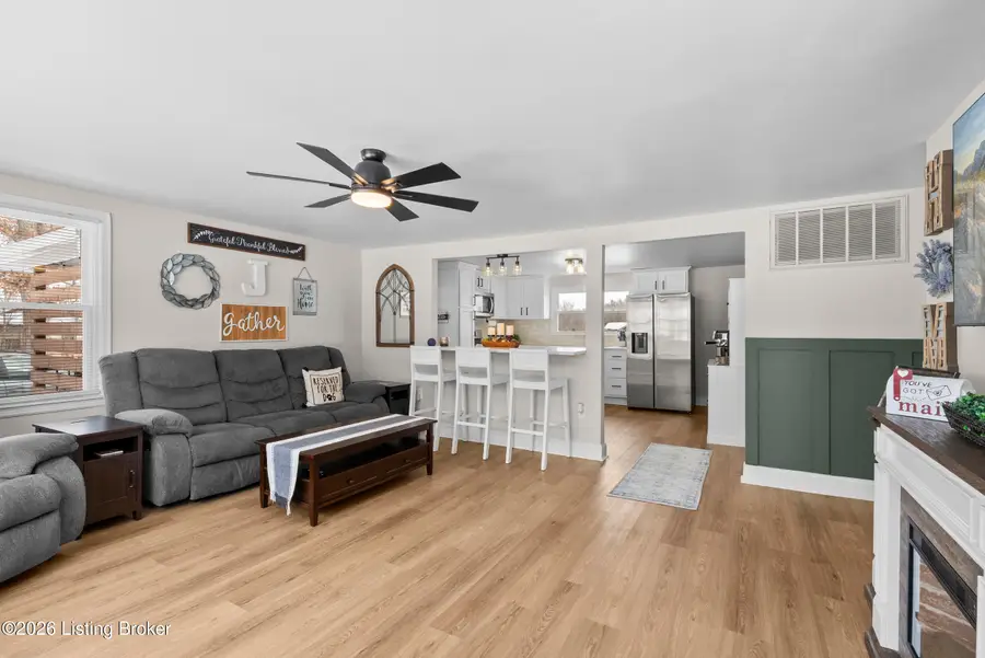 2792 W Blue Lick Rd, Shepherdsville, KY 40165 - #2