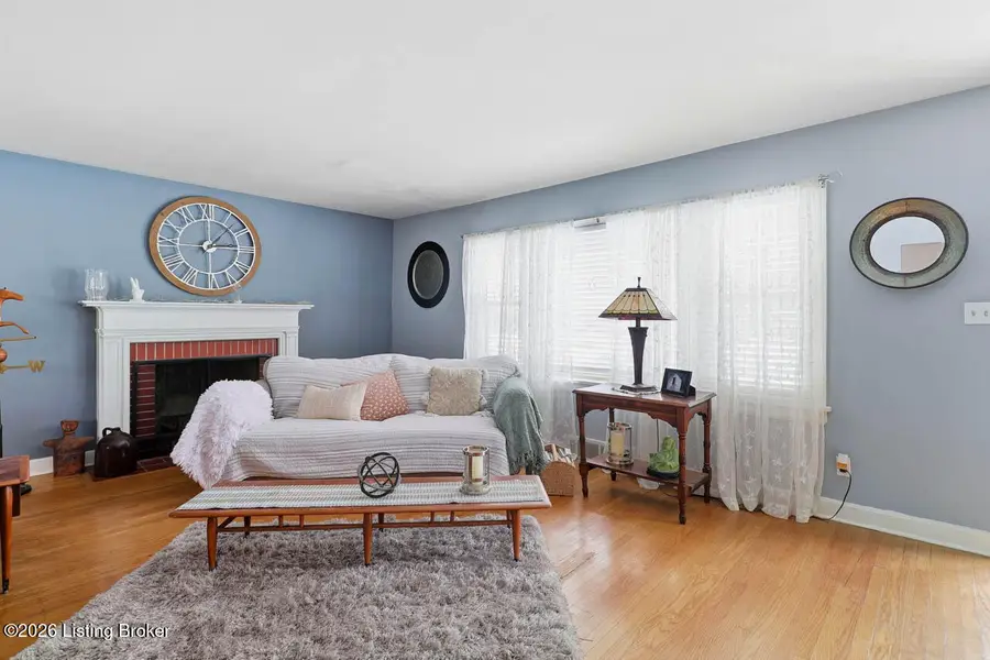 2624 Meadow Dr, Louisville, KY 40220 - #2